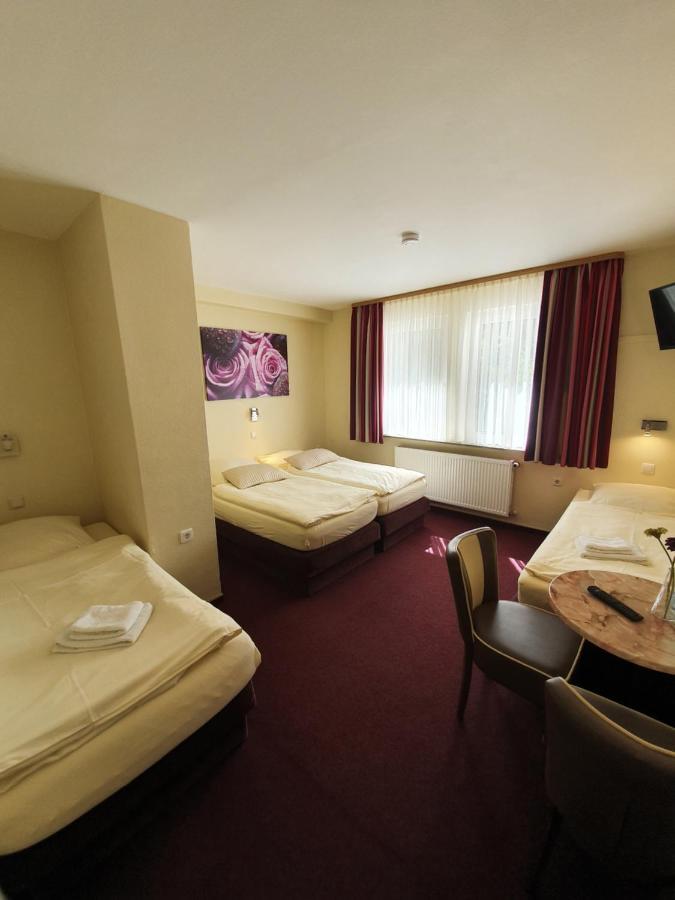 Hotel Bergschloesschen บอพพาร์ด ภายนอก รูปภาพ
