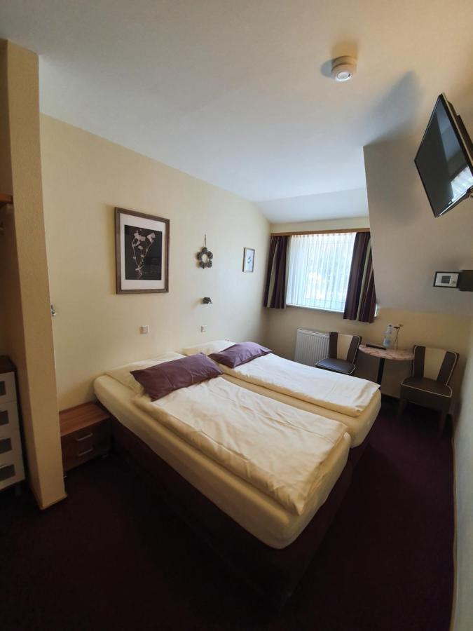 Hotel Bergschloesschen บอพพาร์ด ภายนอก รูปภาพ