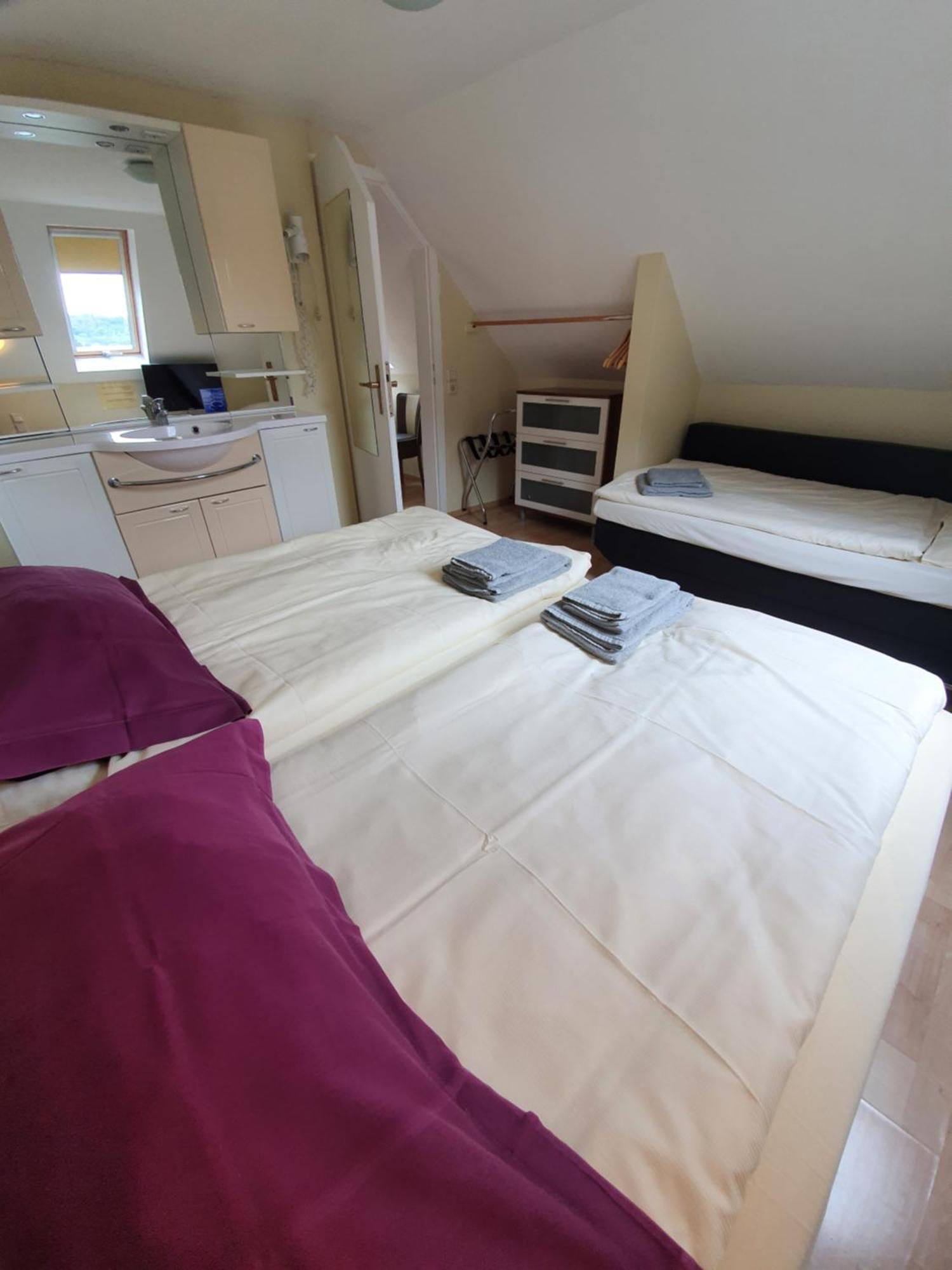 Hotel Bergschloesschen บอพพาร์ด ภายนอก รูปภาพ